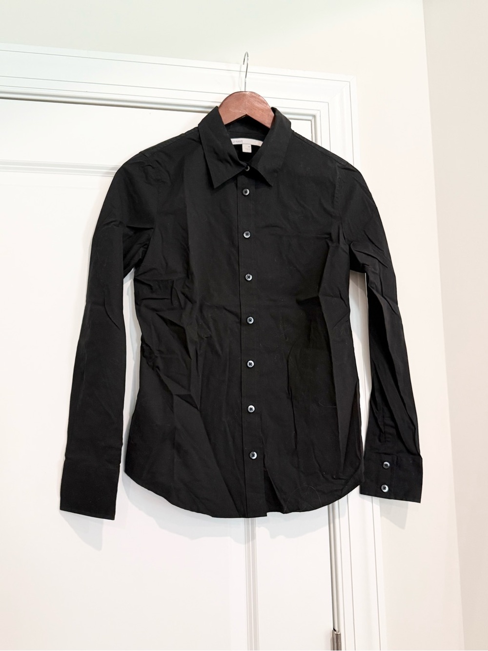 Old Navy Black Women's Button-Down Shirt
